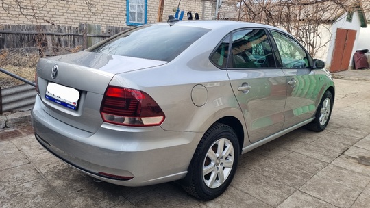 ПРОДАМ 2018 ГОД ВЫПУСКА
Volkswagen Polo
РЕСТАЙЛИН (3)