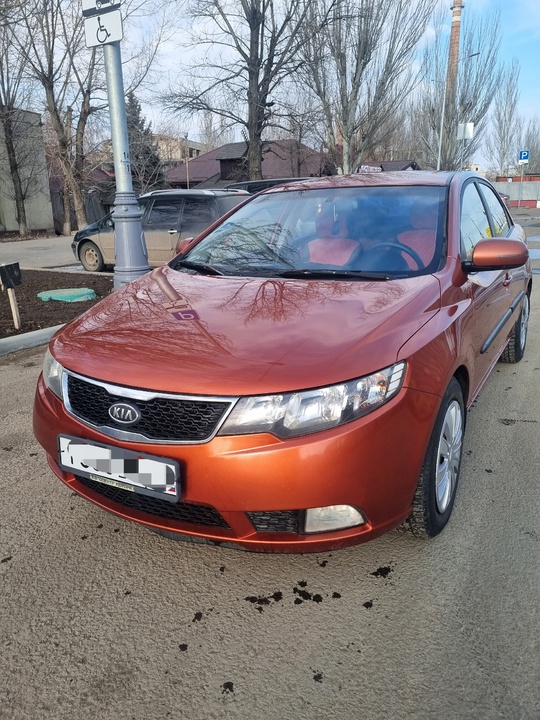 Продам Киа Черато 2011 года (1)