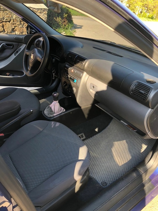 Продам SEAT LEON 
Год выпуска (6)