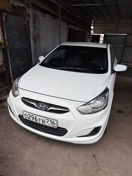 Продам Hyundai Solaris 1.6 2011г (1)