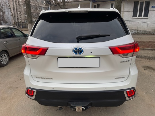 Продам Toyota Highlander Hybrid 2018 (1)