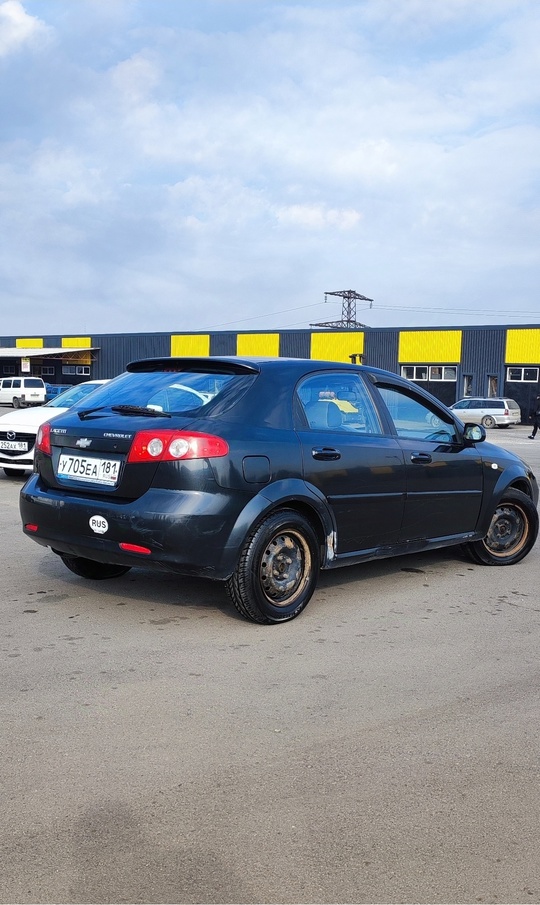 Продаю Chevrolet lachetti хэтчбек. Механика (5)