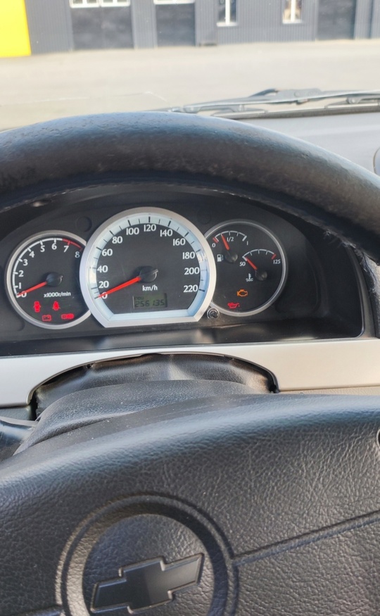 Продаю Chevrolet lachetti хэтчбек. Механика (8)