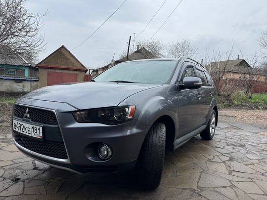 Продам Mitsubishi Outlander 2011
2.4 вариатор
Пробег