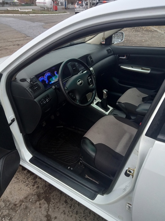 Продам BYD F3, автомобиль 2013 (4)