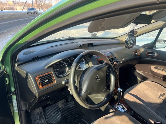 Продам Пежо 307
пробег родной 240 (4)