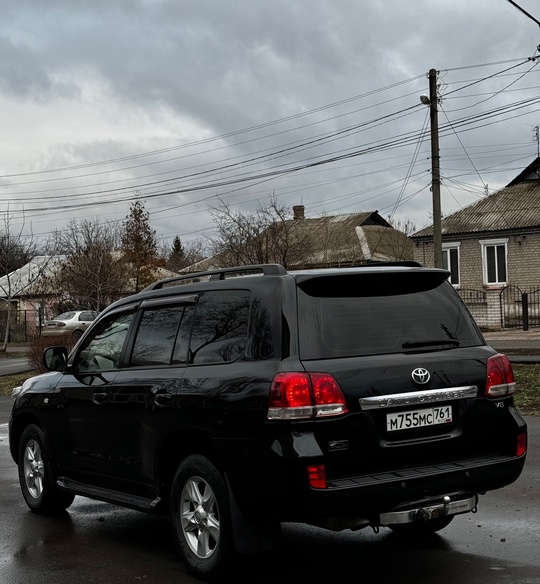 Продам Toyota Land Cruiser 200 (3)