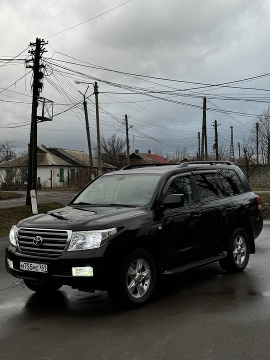 Продам Toyota Land Cruiser 200 (5)