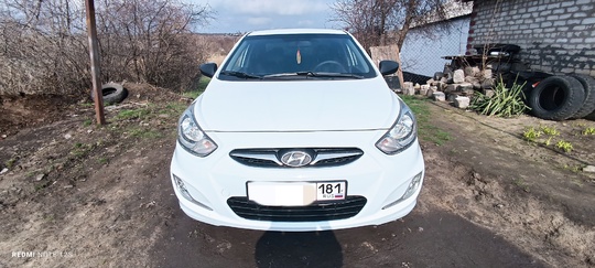 Продаю автомобиль Hyundai Solaris 2012 (2)