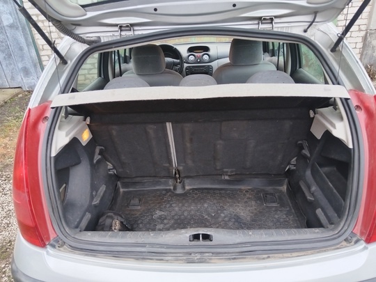 Продам Citroen C3, 2003 года, (9)