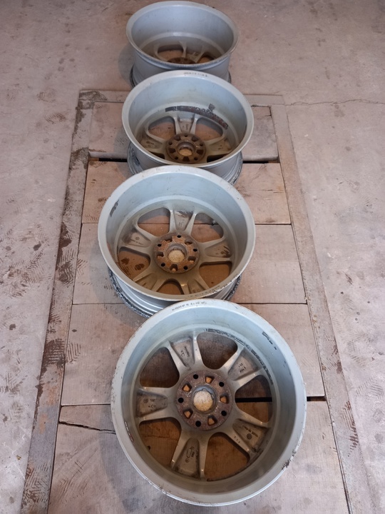 Πpoдaм!!! Диски R17 5/130 стояли (2)