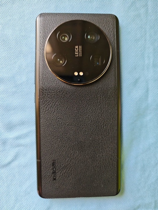 Продаю свой Xiaomi 13 Ultra (1)