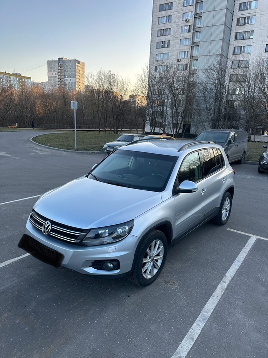 Volkswagen Tiguan 2011г рест 2.0л
