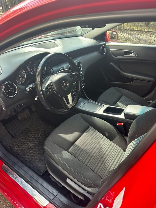 Mercedes A класс 2013г 1.6л (5)