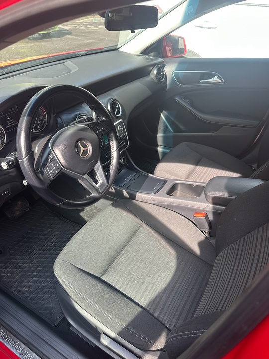 Mercedes A класс 2013г 1.6л (7)