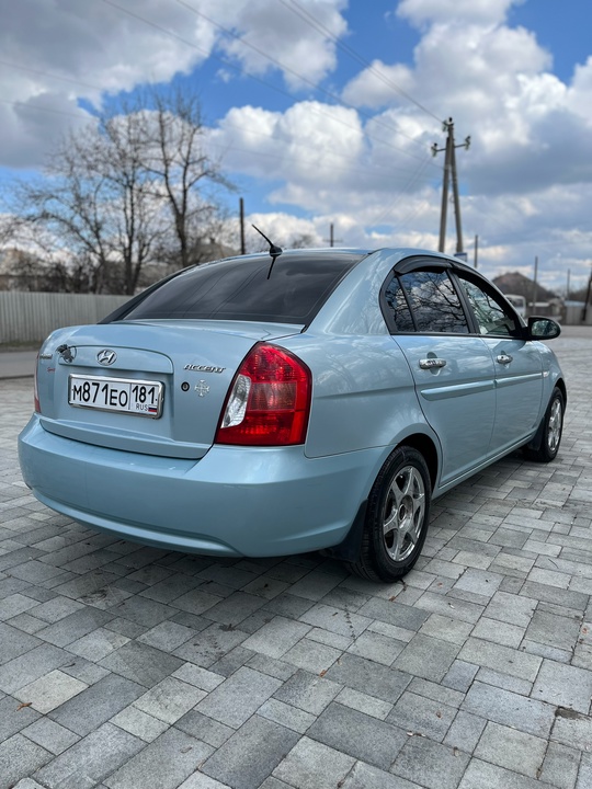 Продам Hyundai Accent 2008 года (3)