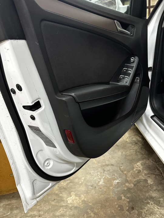 Продам Audi A4 2014 г.в (4)