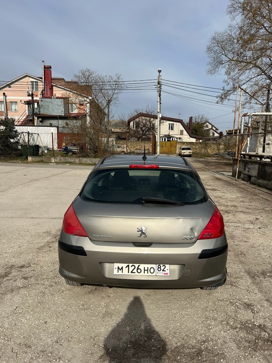 2010год 
1.6 
Автомат
Все в исправном (4)