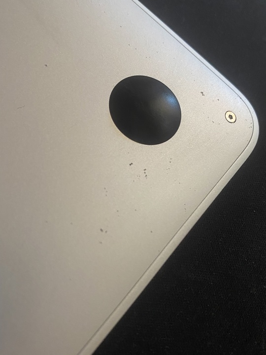 Macbook air 13 2015 
На (2)