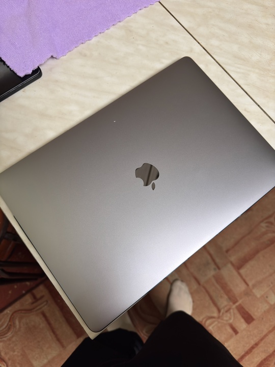 Продаю Apple MacBook Pro 15 (4)