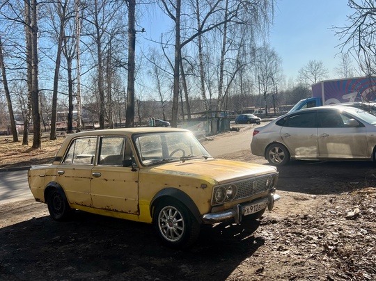 !В ПРОДАЖЕ ВАЗ 2103!

Документы:
все есть