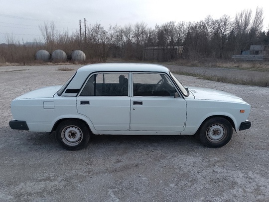 Ваз 2107
2005
1.5л
5-ти ступка
Карбюратор
Авто в хорошем