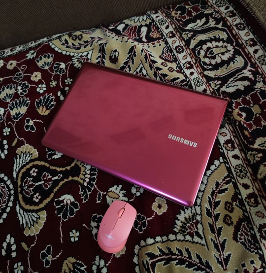 Продам ноутбук Samsung NP350V5C в (2)
