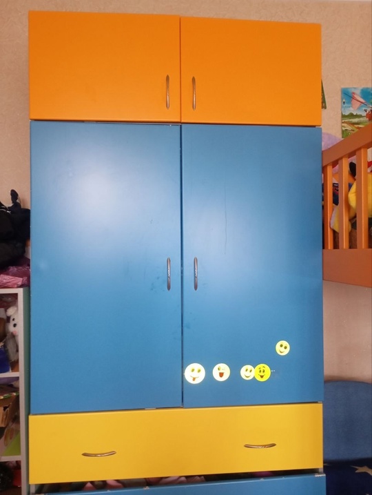 Продам кровать двухъярусная матириал дерево (3)