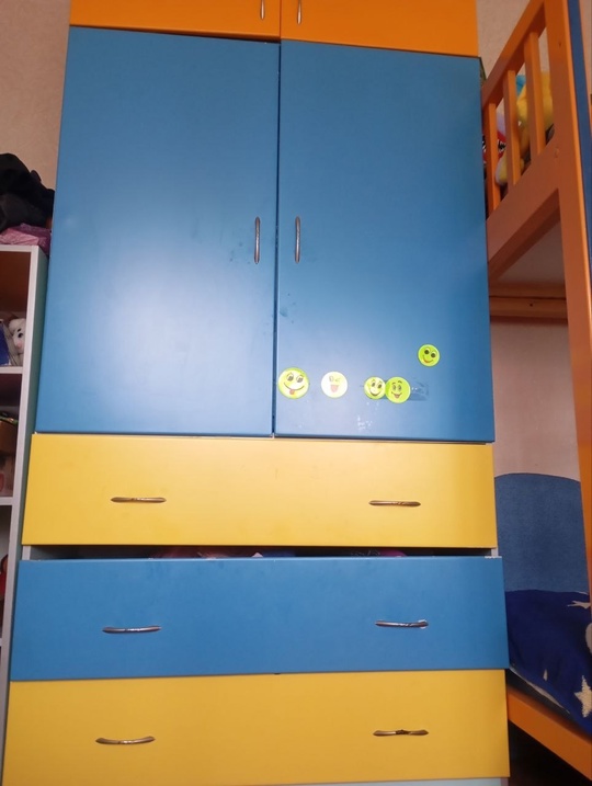 Продам кровать двухъярусная матириал дерево (5)