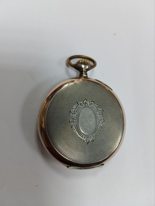 В продаже серебряные карманные часы: (4)