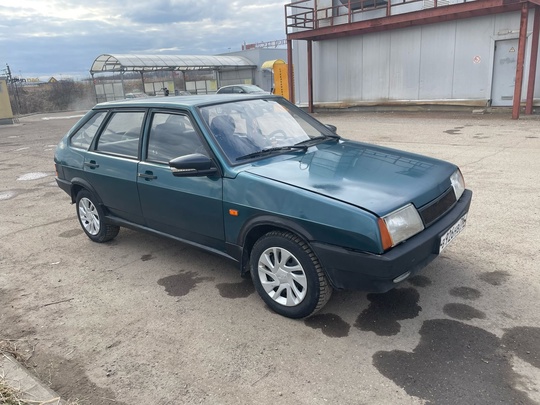 Продам ВАЗ 2109
Инжектор 1.5
Двигатель и (5)