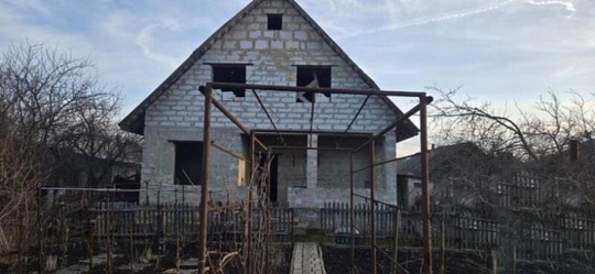 Продается участок с недостроем, ул. (2)