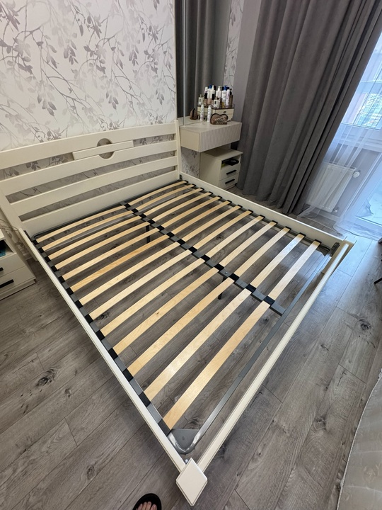 Продаю свою кровать из массива (1)