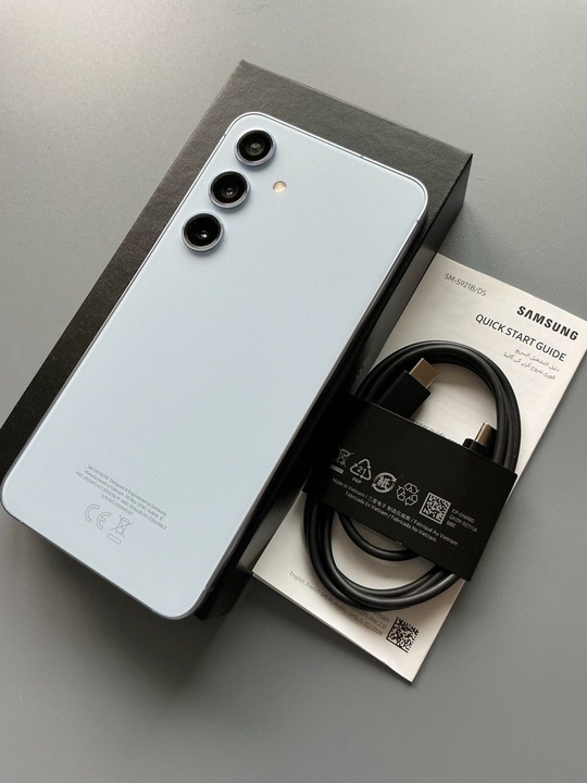 Samsung S 24 8/256.
Состояние нового,
не