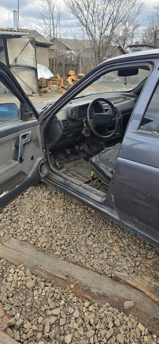 Продам,ваз 2110,2001г. Авто в идеальном (3)