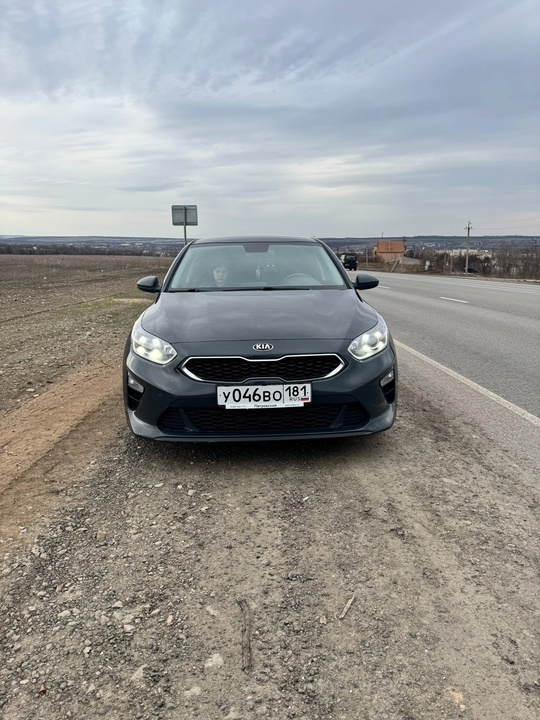 Продаю KIA CEED 2018 год (1)