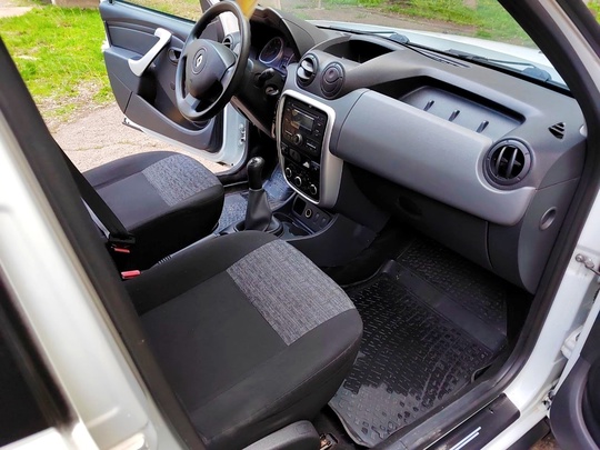 Renault Duster

2013 год
1.6 бензин, механика
Пробег (7)