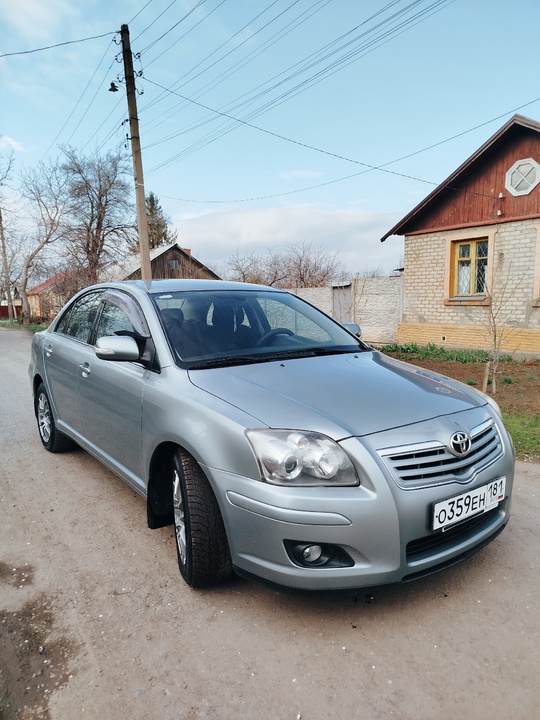 Toyota Avensis 2007г. 1.8 бензин (1)