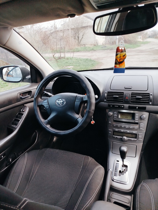 Toyota Avensis 2007г. 1.8 бензин (6)