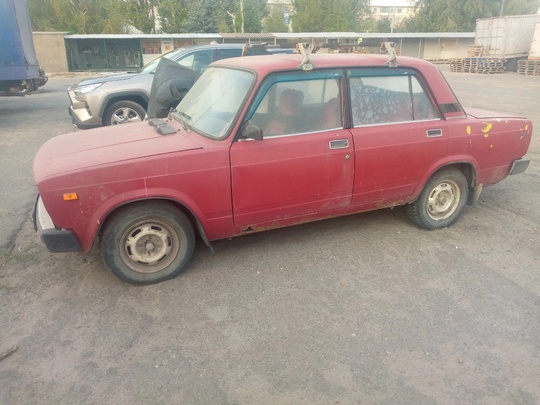 Продам Ваз 21053 1994года, на (1)