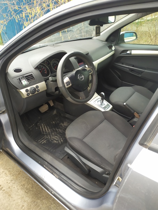 Продается Opel Astra H универсал
Мотор: (6)