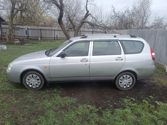 Продам Приору универсал полной комплектации.
Авто (2)