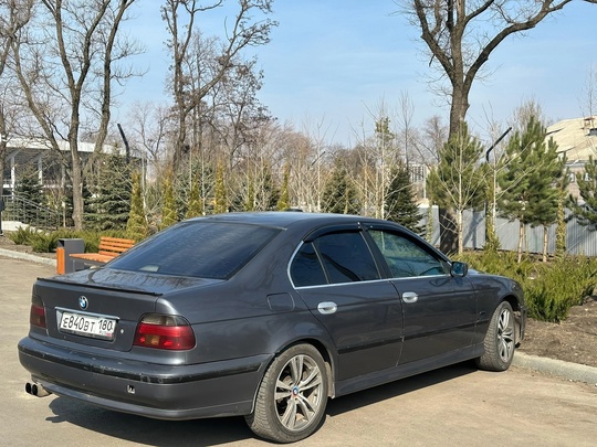 В продаже BMW E39 523i (5)