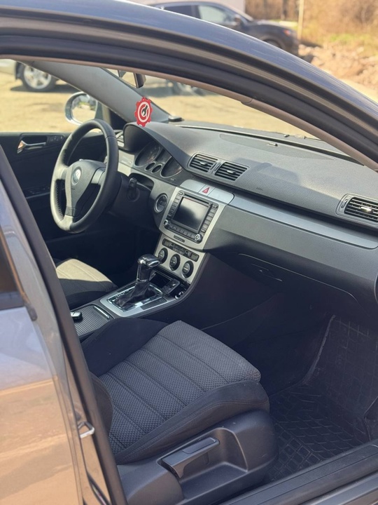 Продам свой автомобиль пассат b6 (3)