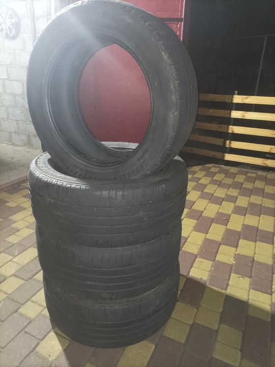 Шины Бриджстоун лето, 255/55 R18. (2)
