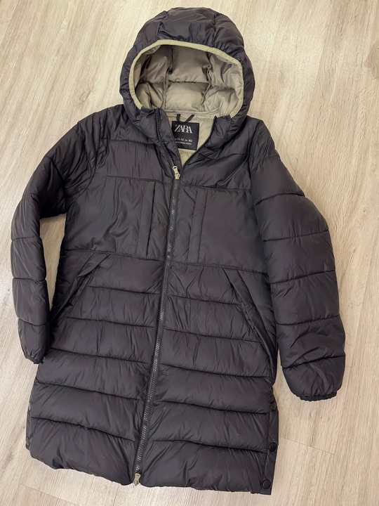 Продам демисезонную куртку ZARA 
Состояние