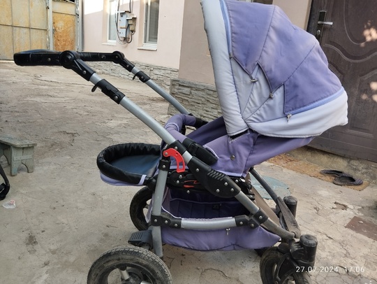 Продам коляску два блока в (2)