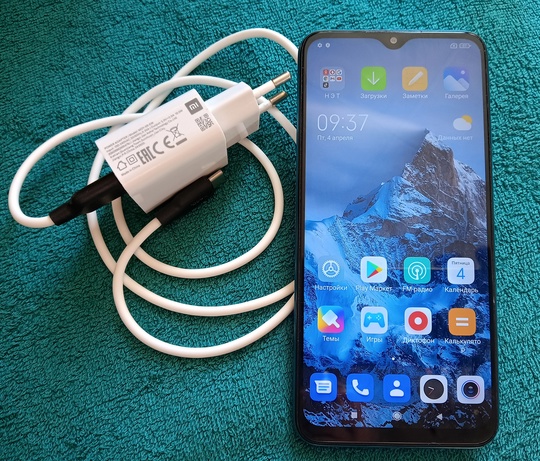 Продам смартфон REDMI Note 9(память