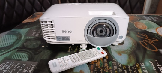 Продам DLP проектор BENQ с