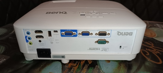 Продам DLP проектор BENQ с (1)